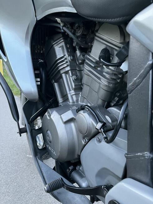 Sprzedam Hondę XL 650V Transalp. Przebieg 39 500 km.