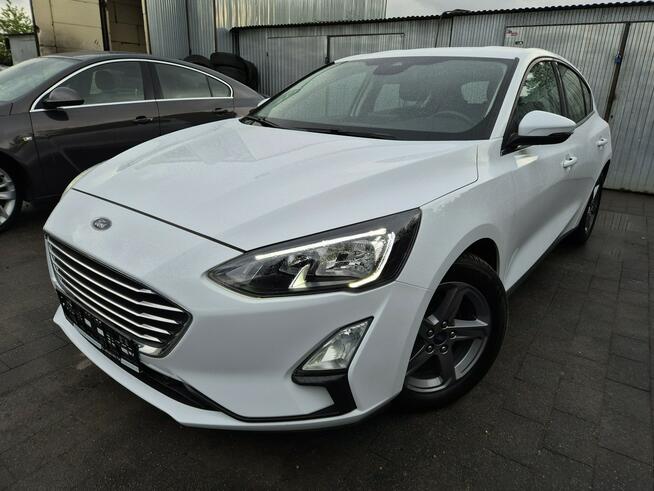 Focus Titanium 1.5 benzyna 150km LED asystent NAVI automat SERWIS 2021