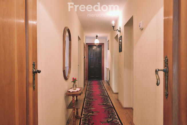 Dom w Jeleniej Górze + warsztat samochodowy