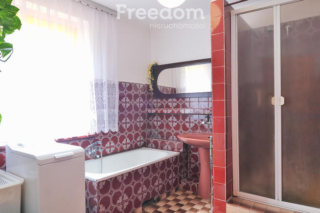 Dom w Jeleniej Górze + warsztat samochodowy