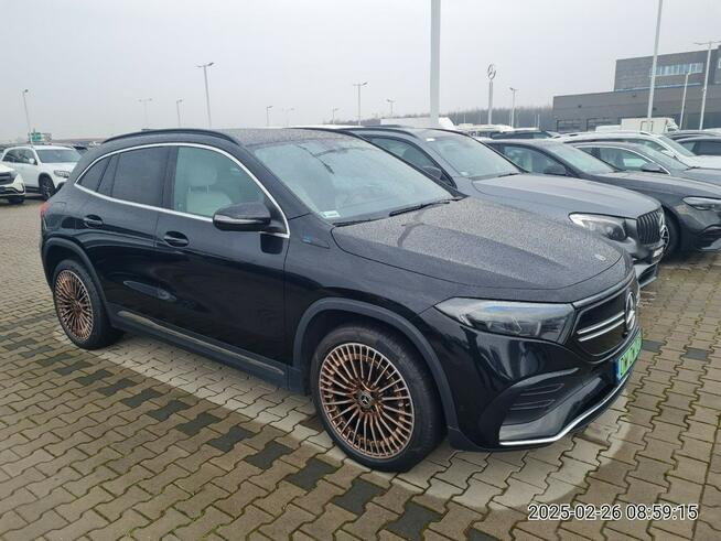 Mercedes EQA