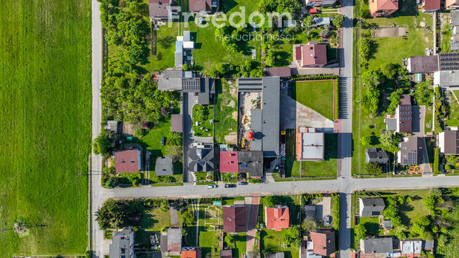 Bliźniak w świetnej lokalizacji