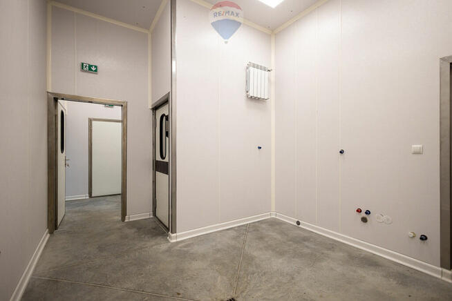 Zakład produkcyjny z domem - Kuków