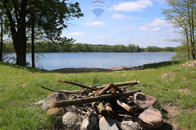 Działka z prywatnym jeziorem i WZ. Mazury 5,3 ha.