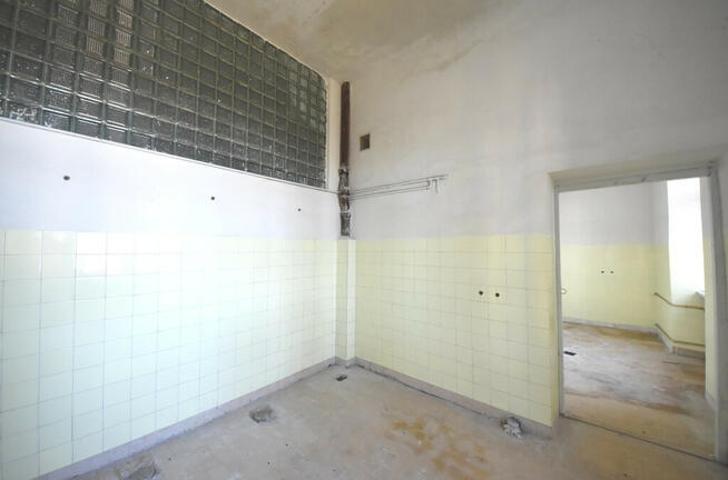 Na Sprzedaż Barokowy Dwór Biskupice, Opolskie.