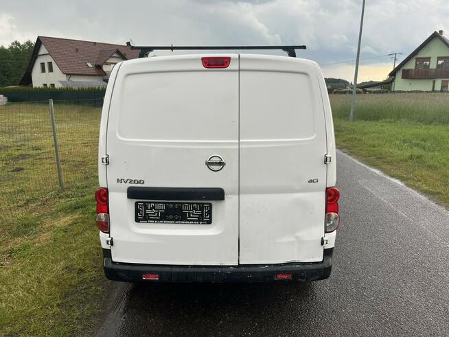 Nissan NV200