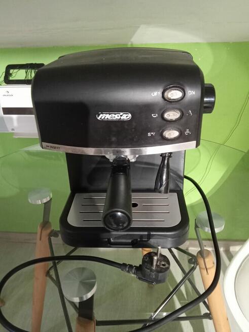 Sprzedam Sprawny Ekspres Ciśnieniowy do Kawy Mesko Okazja