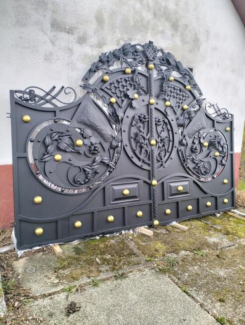 Brama wjazdowa dwuskrzydłowa