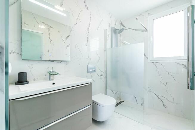 Ekskluzywny nowy kompleks mieszkaniowy w Orihuela Costa