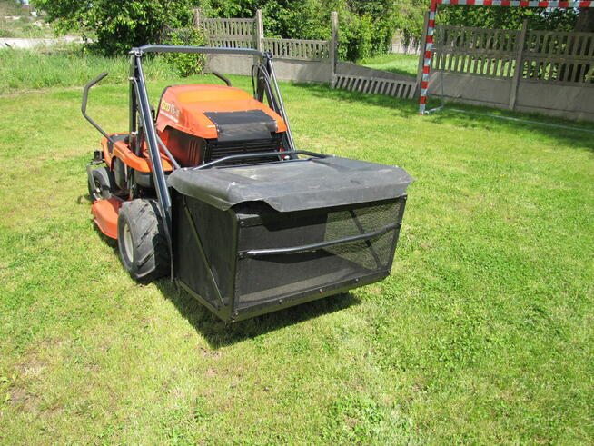 Traktor kosiarka samojezdna Kubota GZD15 górny wysyp