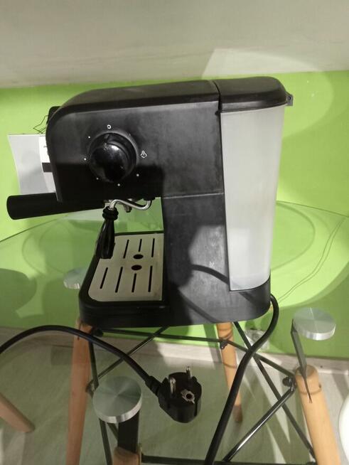 Sprzedam Sprawny Ekspres Ciśnieniowy do Kawy Mesko Okazja