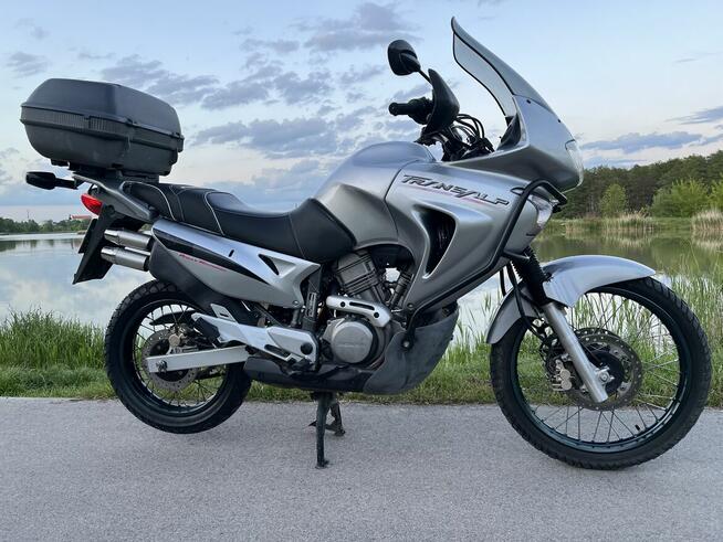 Sprzedam Hondę XL 650V Transalp. Przebieg 39 500 km.