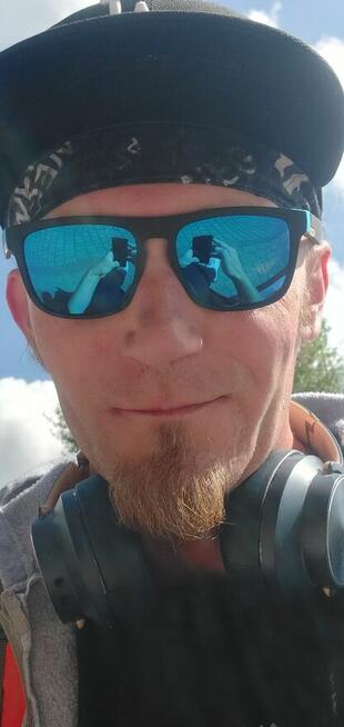 Wrażliwy, inteligentny mężczyzna poszukuje bratniej duszy