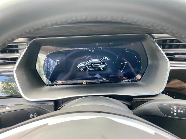 Tesla Model S Standard