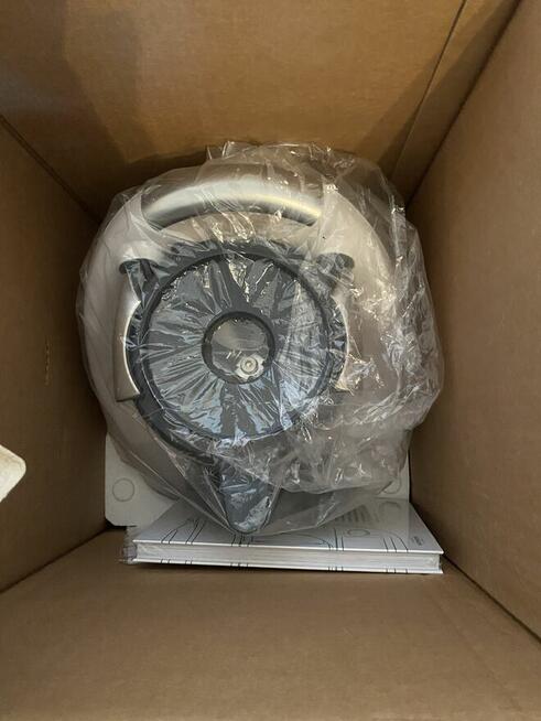 Sprzedam nowego nie używanego thermomixa 6