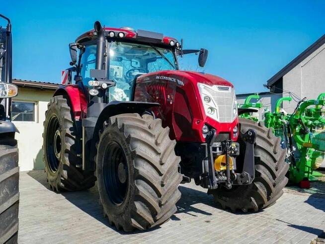 McCormick X7.624 VT-Drive[max. 240 KM) przedni TUZ WOM