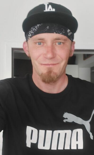 Wrażliwy, inteligentny mężczyzna poszukuje bratniej duszy