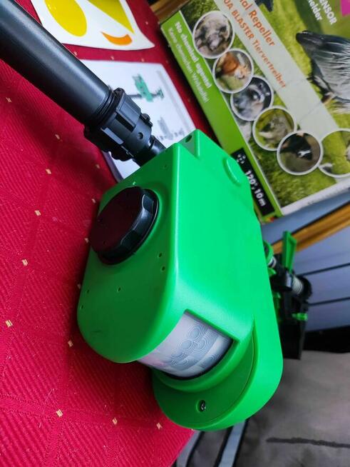 Isotronic Odstraszacz na ptaki koty dziki lisy psy Solarny