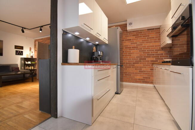 Piękny dwurodzinny dom w Libertowie- 8 pokoi