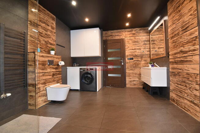 Piękny dwurodzinny dom w Libertowie- 8 pokoi