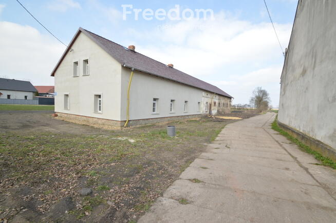 Dzialka inwestycyjno-budowlana w Dębiu