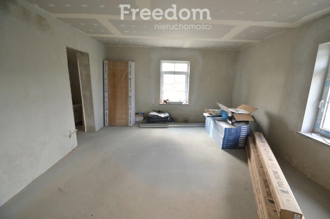 Dzialka inwestycyjno-budowlana w Dębiu