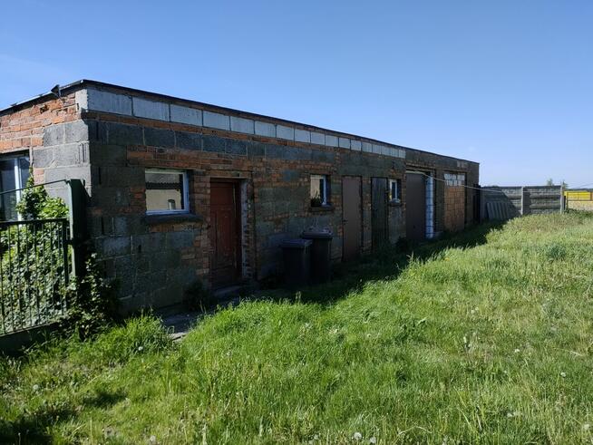 Dom i 2 budynki gospodarcze, 5 km od Wrześni