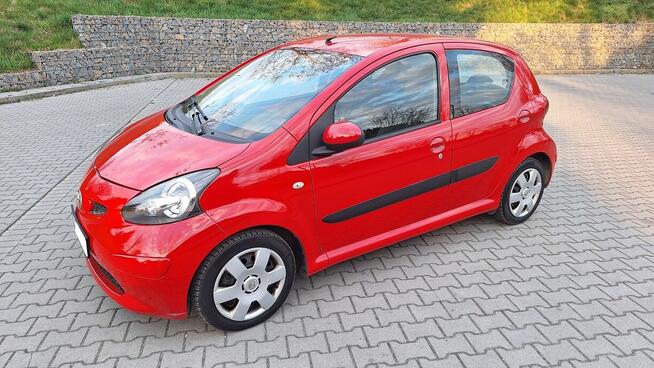 TOYOTA AYGO 1.0 BENZYNA
