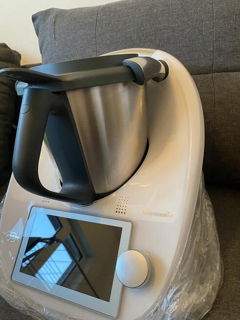 Sprzedam nowego nie używanego thermomixa 6