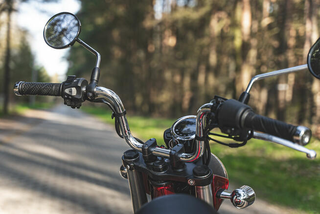 Wynajem motocykla - wypożyczalnia motocykli Szn - Honda dax