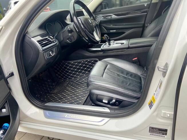 BMW Seria 7 G12 XLe long 4x4 domykanie drzwi