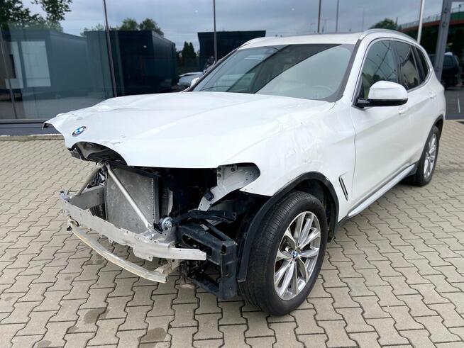 BMW X3 xDrive30i Luxury Line