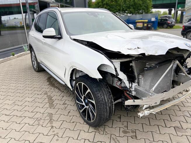 BMW X3 xDrive30i Luxury Line