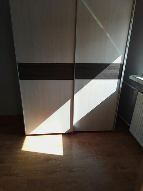 Wynajmę mieszkanie dwupokojowe z balkonem