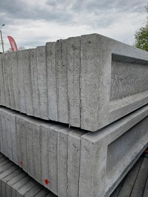 Płyty betonowe/ podmurówka gładka w ramce H20 H25
