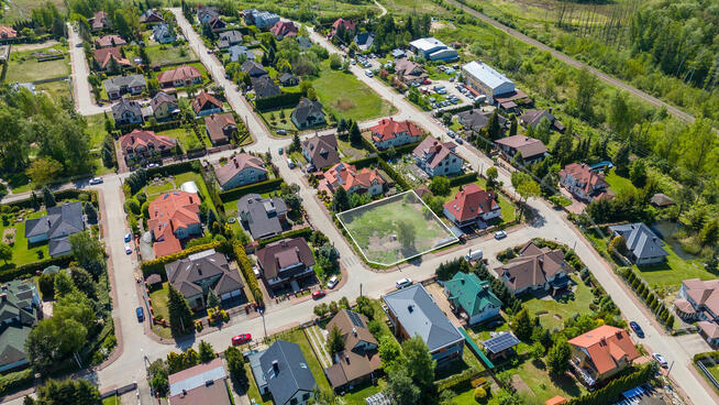 ŚRÓDLESIE * Budowlana * 861m2 * wszystkie media!