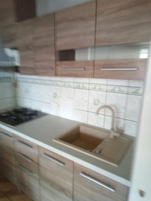 Wynajmę mieszkanie dwupokojowe z balkonem