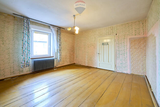 Mieszkanie do remontu, 6 pomieszczeń, pow. 73.5 m²