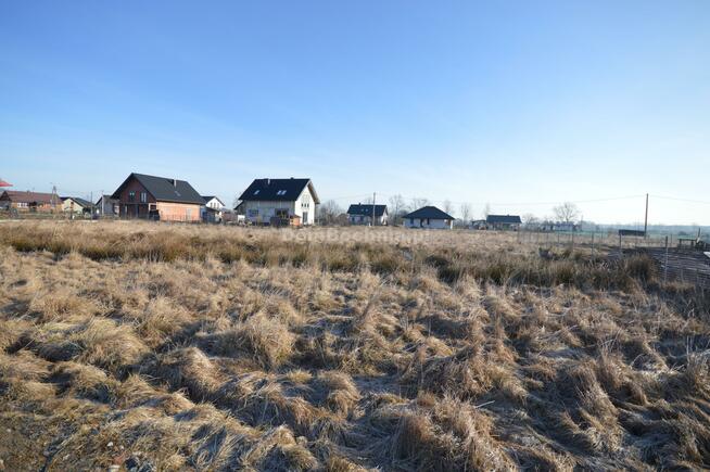 Działka budowlana Ostrów Królewski gm. Rzezawa