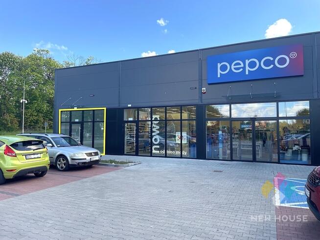 Lokal w pasażu handlowym, parking, parter, witryna