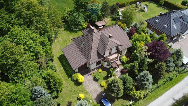 BLACK WEEKS - Przestronny dom w otoczeniu zieleni