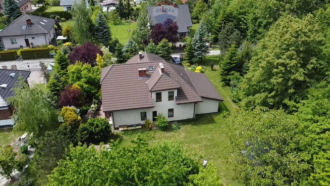 BLACK WEEKS - Przestronny dom w otoczeniu zieleni