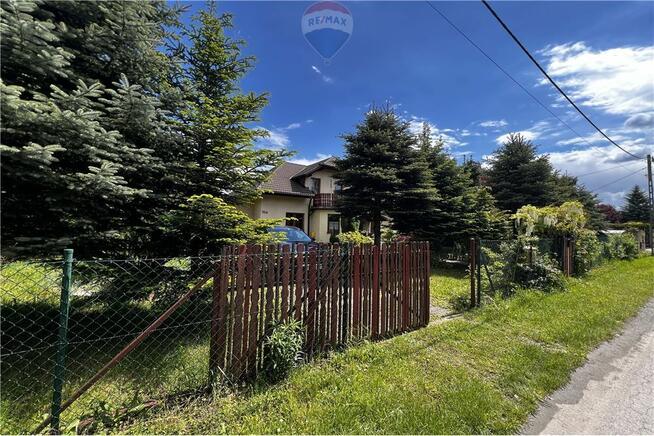 BLACK WEEKS - Przestronny dom w otoczeniu zieleni