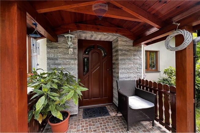 BLACK WEEKS - Przestronny dom w otoczeniu zieleni