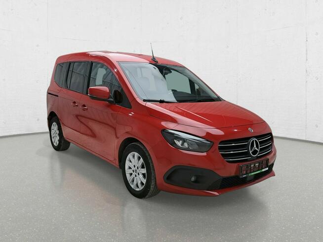 Mercedes T 180 d