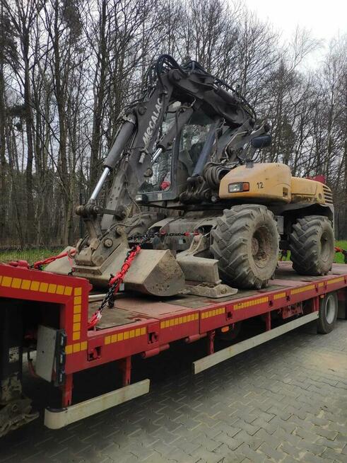 Transport maszyn, koparek, naczepa niskopodwoziowa