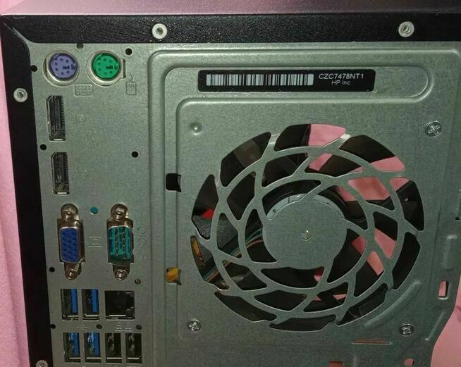 Komputer HP EliteDesk 705 G3 Procesor 3,5GHz 4 rdzenie Ram D