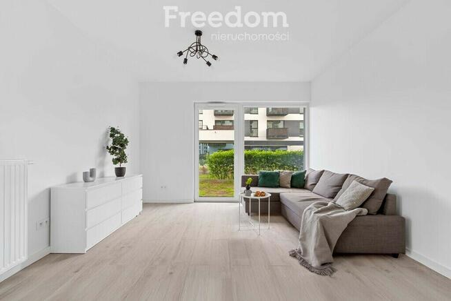 Przestronne mieszkanie z ogródkiem na sprzedaż!
