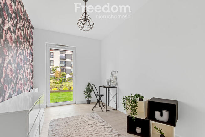 Przestronne mieszkanie z ogródkiem na sprzedaż!