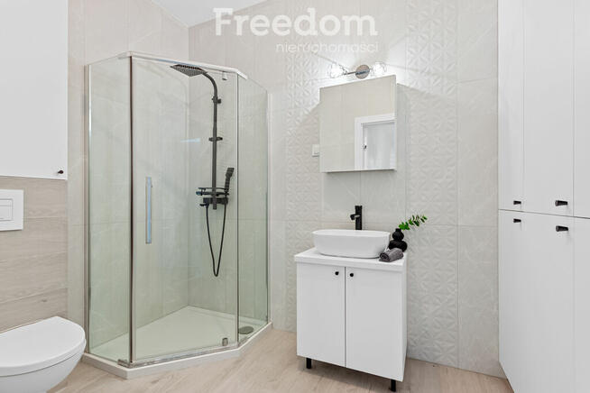 Przestronne mieszkanie z ogródkiem na sprzedaż!